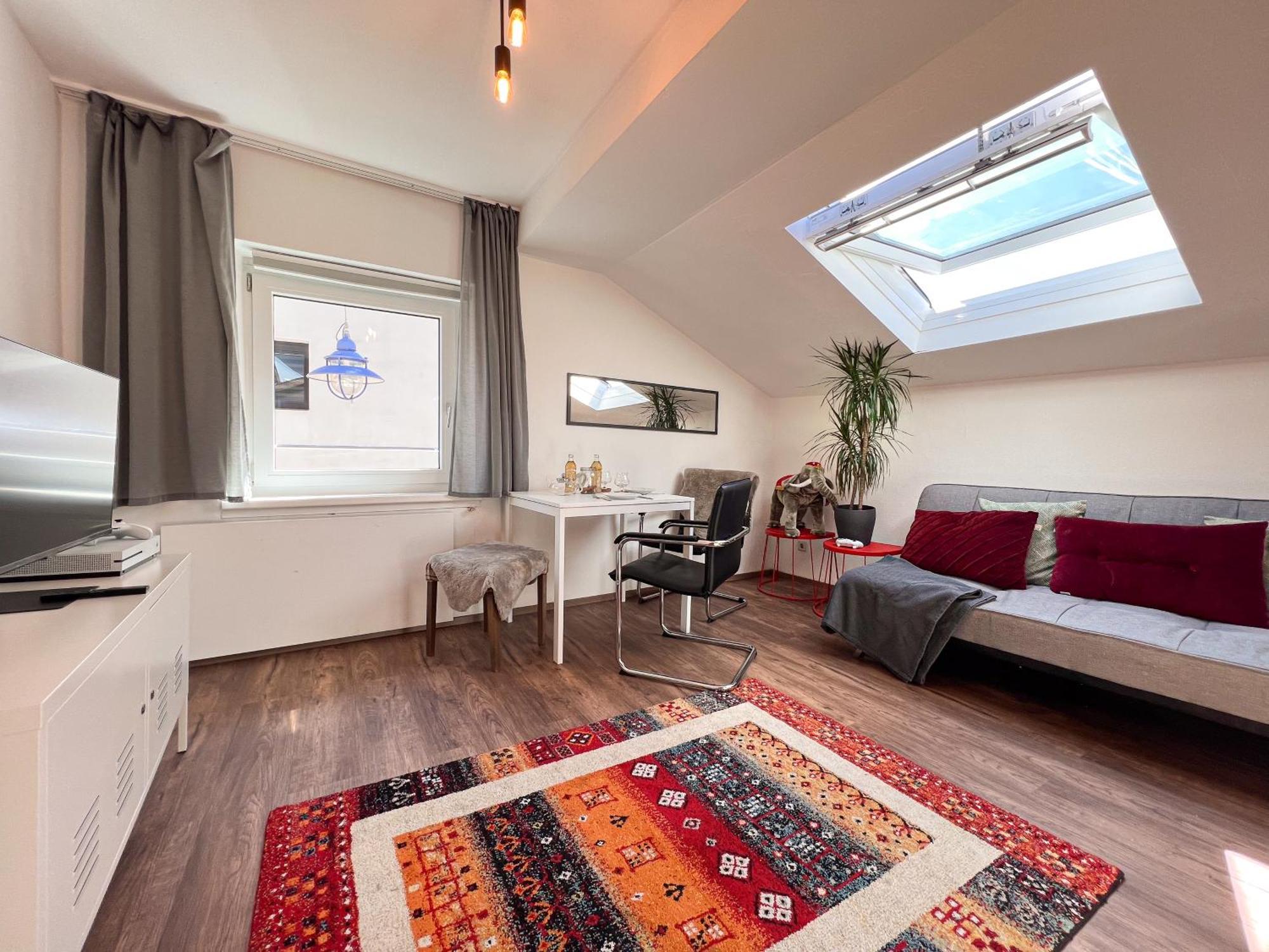 Mitten Im Zentrum Ferienwohnungen Mit Sonniger Terrasse Telfs Esterno foto