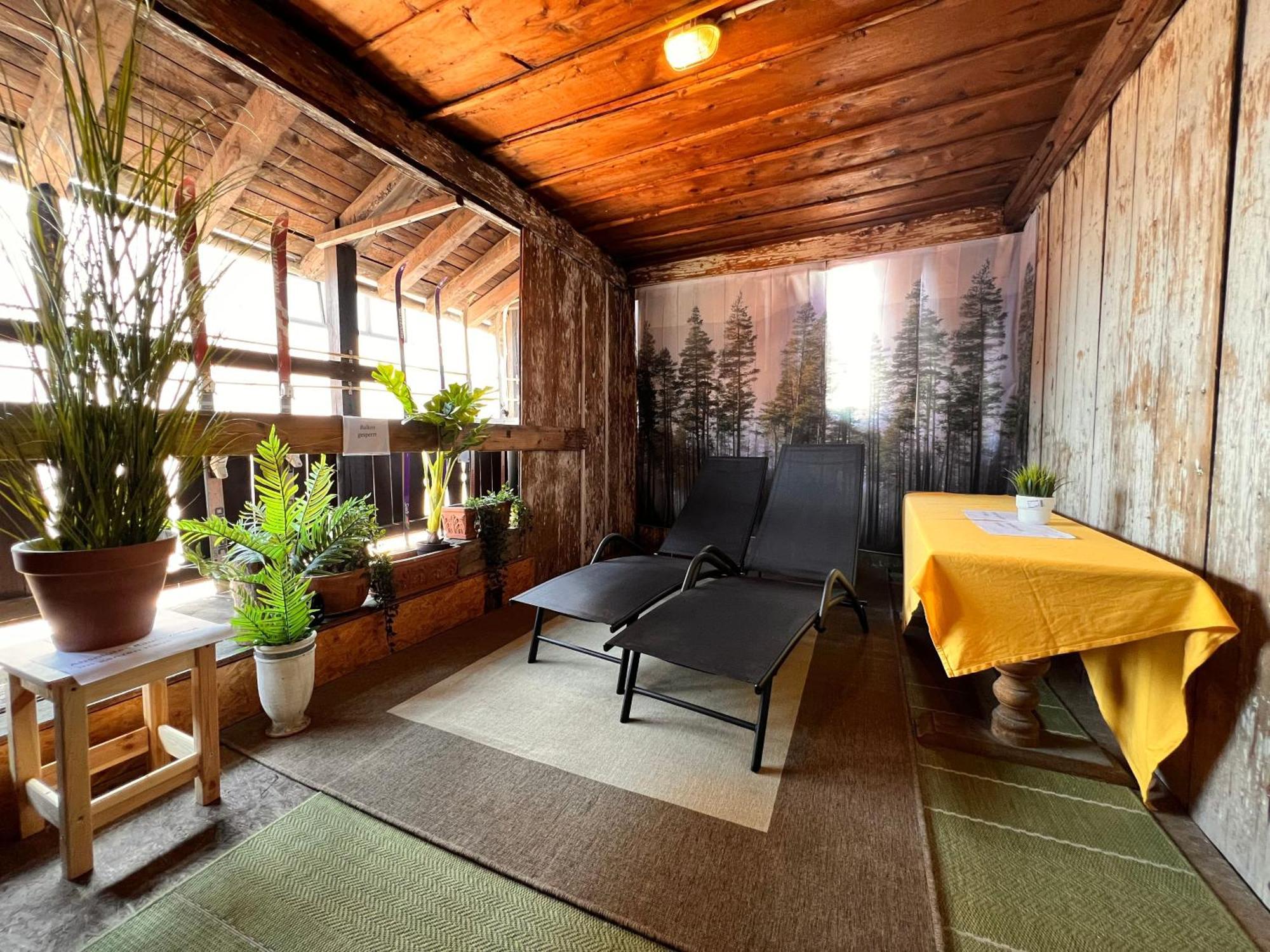 Mitten Im Zentrum Ferienwohnungen Mit Sonniger Terrasse Telfs Esterno foto